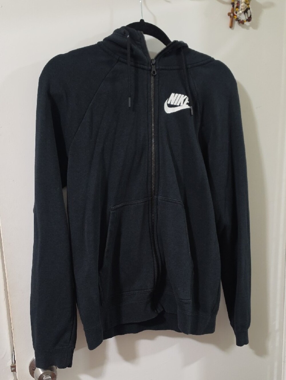 Nike Black Full-Zip Hoodie and Joggers Set with White Swoosh - Picture 6 of 8